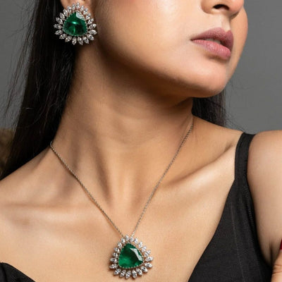 Pendant sets