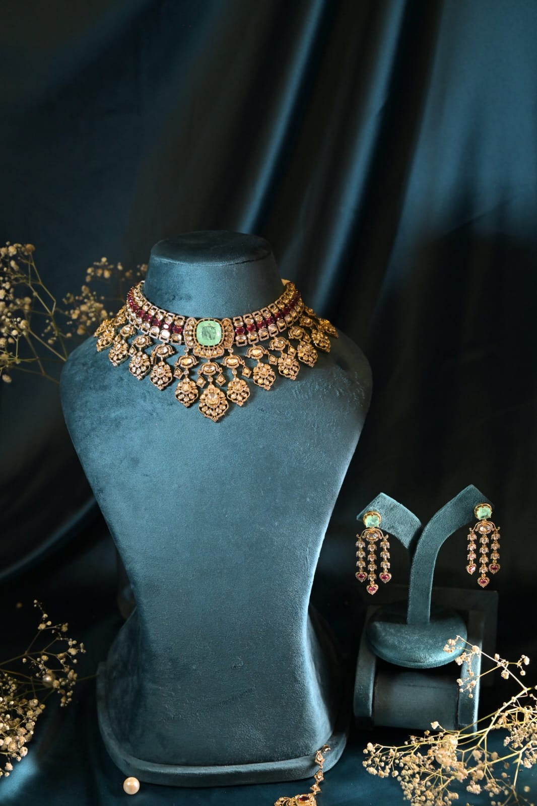 Meher Noor Moorland Choker Set