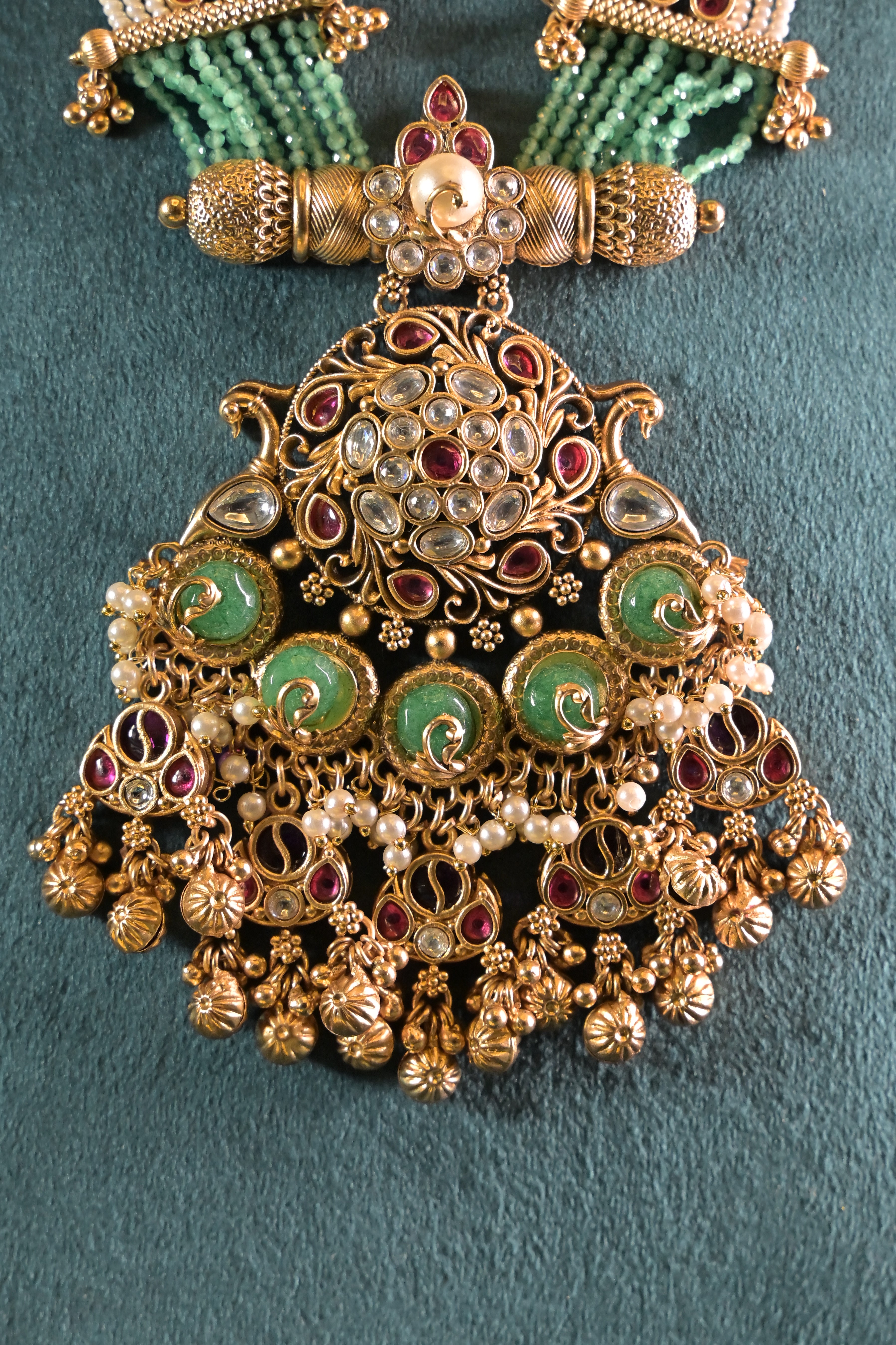 Emerald Heirloom Heritage Long Necklace Set