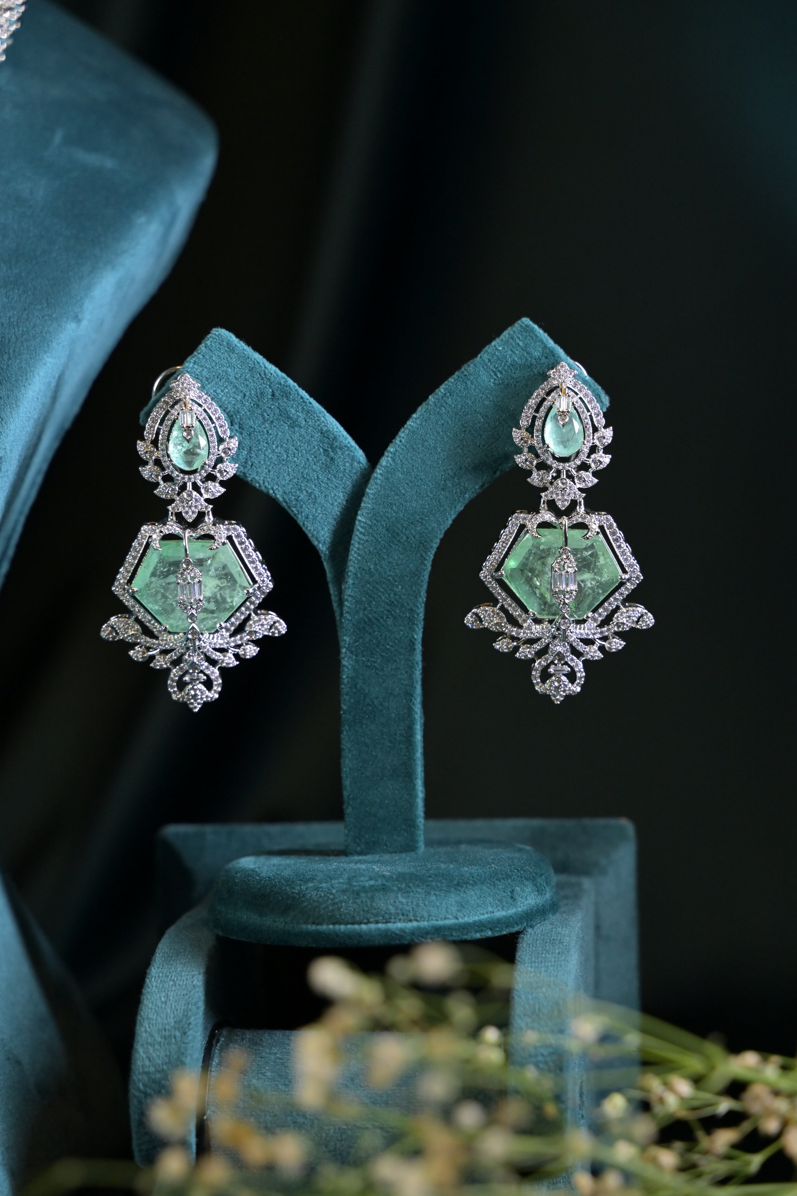 Emerald Majesty Necklace Set