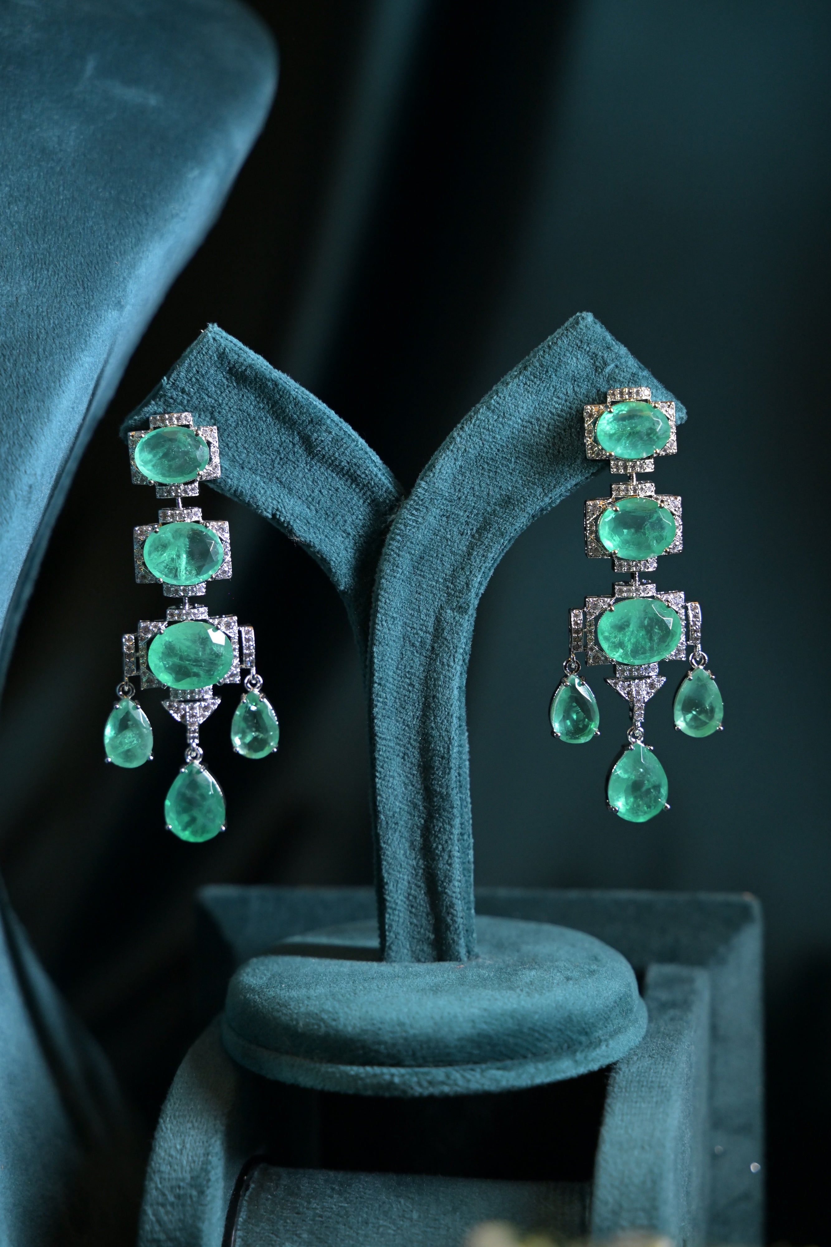 Emerald Royale Key Statement Necklace Set