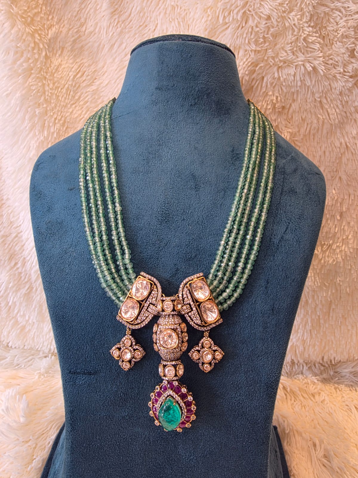 Emerald Heritage Motif Polki Mala