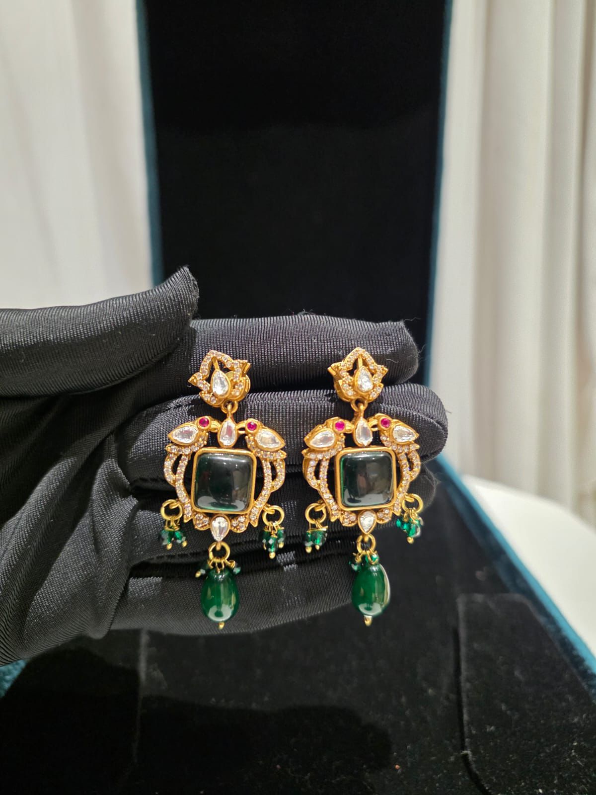 Emerald empress Motif  statement set