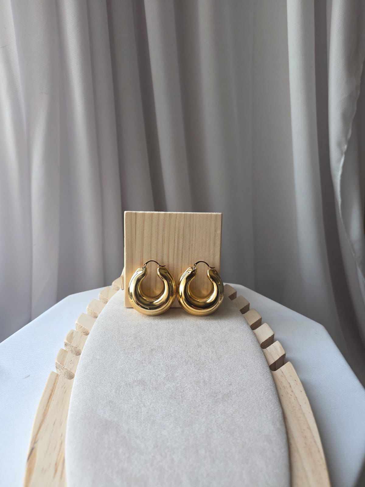 Sculpted Golden Hoops