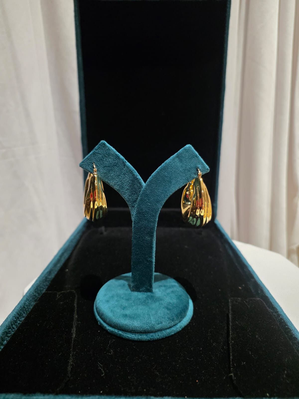Sculpted Golden Hoops
