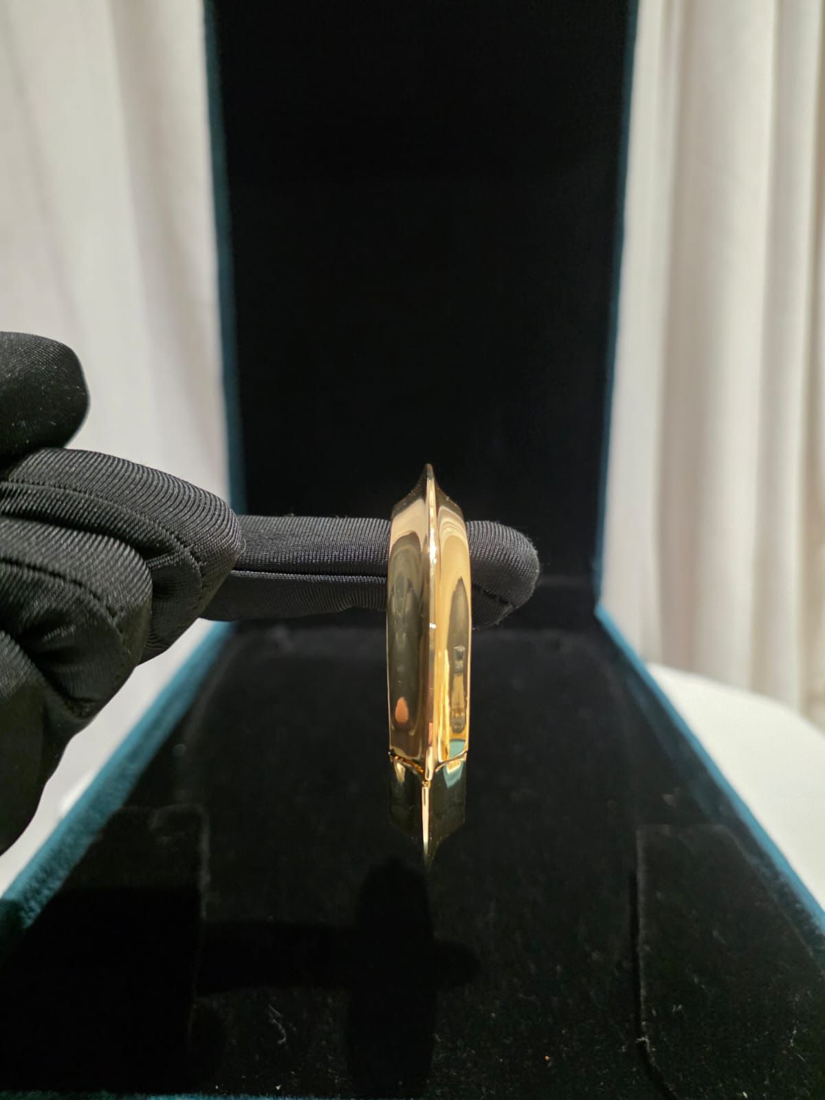 Sculpted Gold Bangle