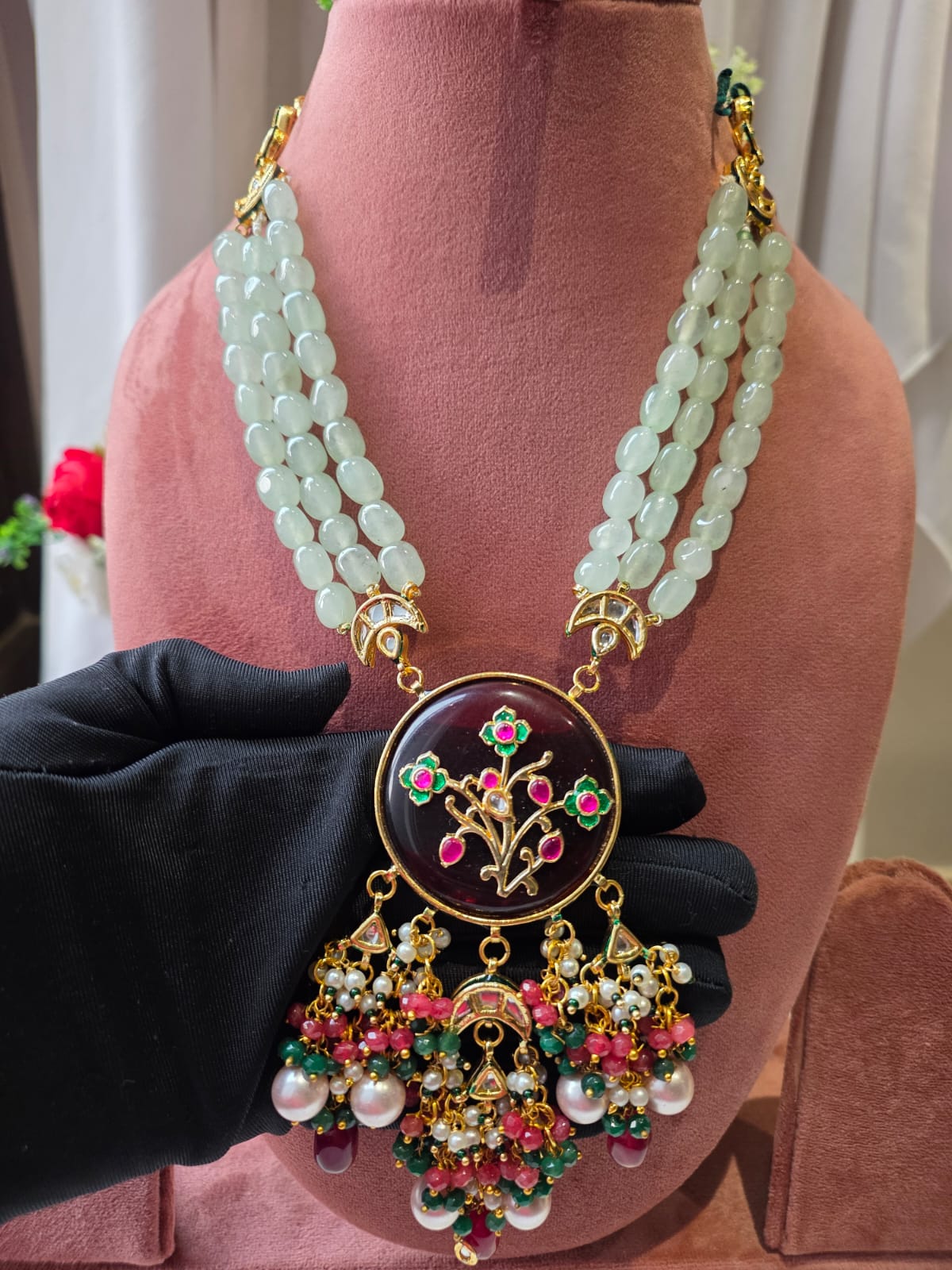 Emperor ivory Statement Set