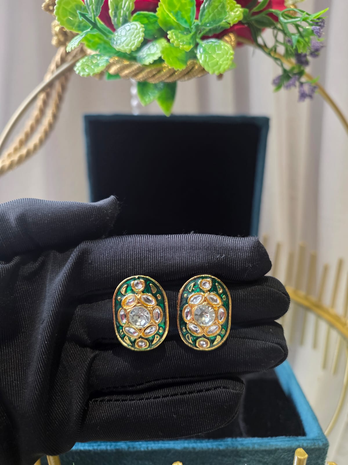 Royal Enamel Emerald Necklace Set