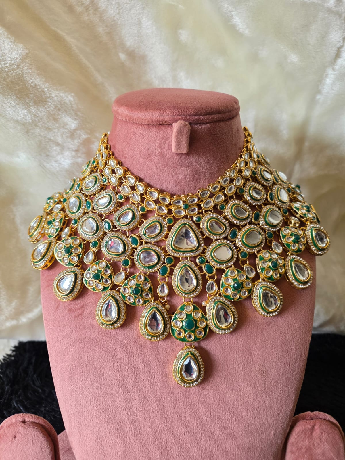 Saanjh Kundan Necklace Set