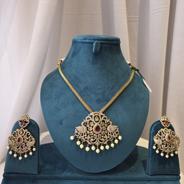 Peacock Pearl Drop Pendant Set