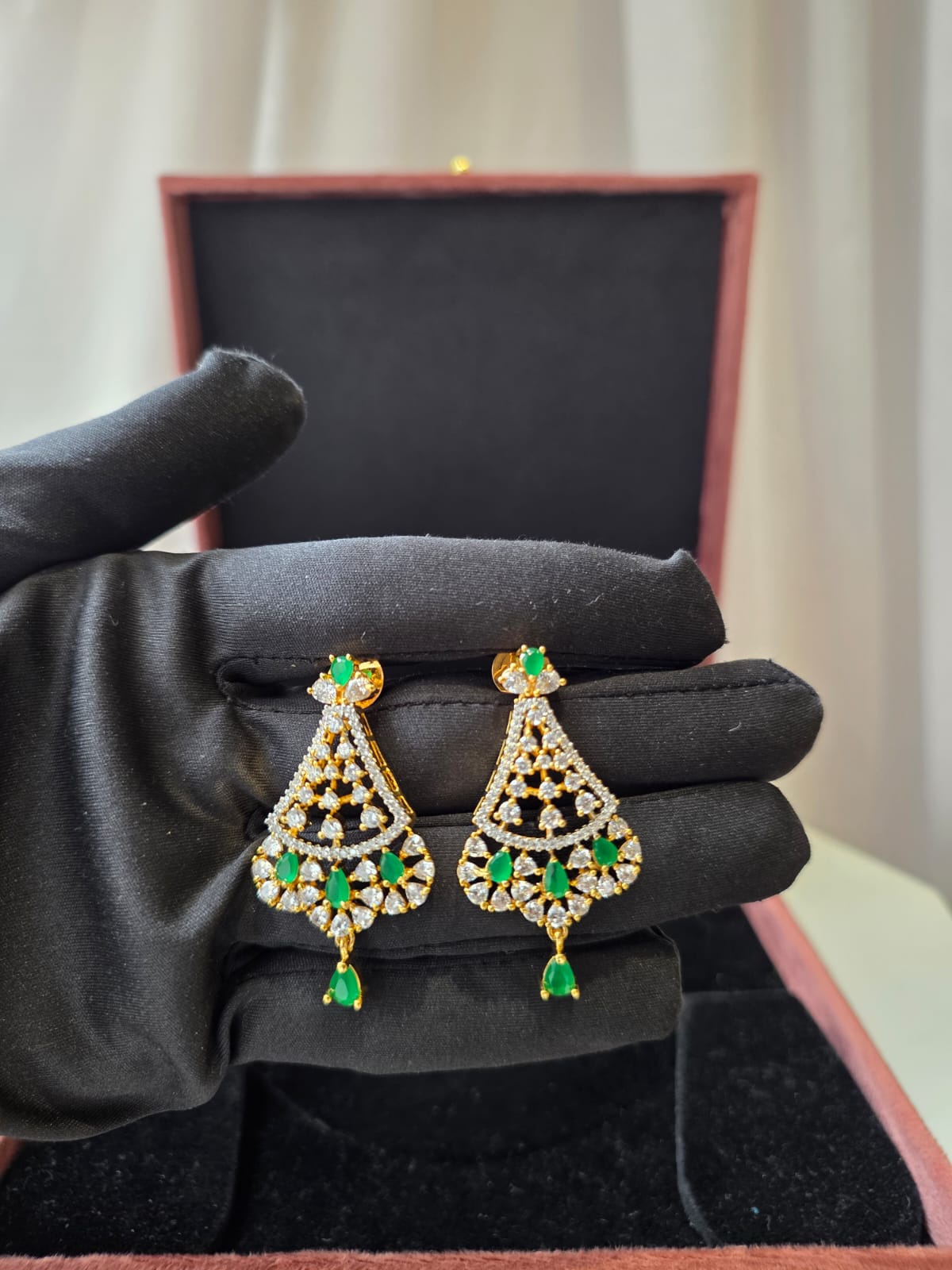 Emerald Royale Fan Pendant Set