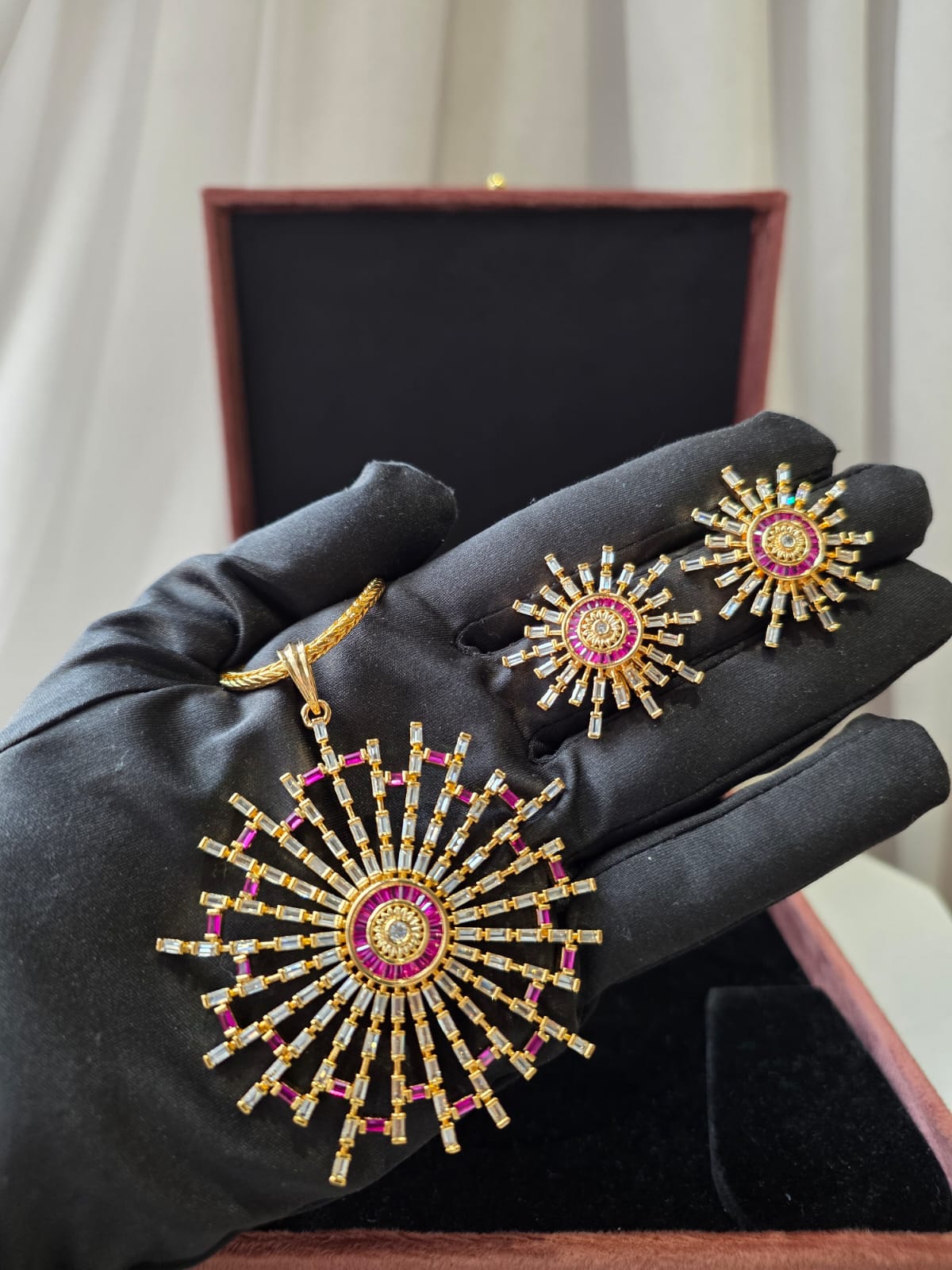 Radiant Sunburst Luxe Pendant Set