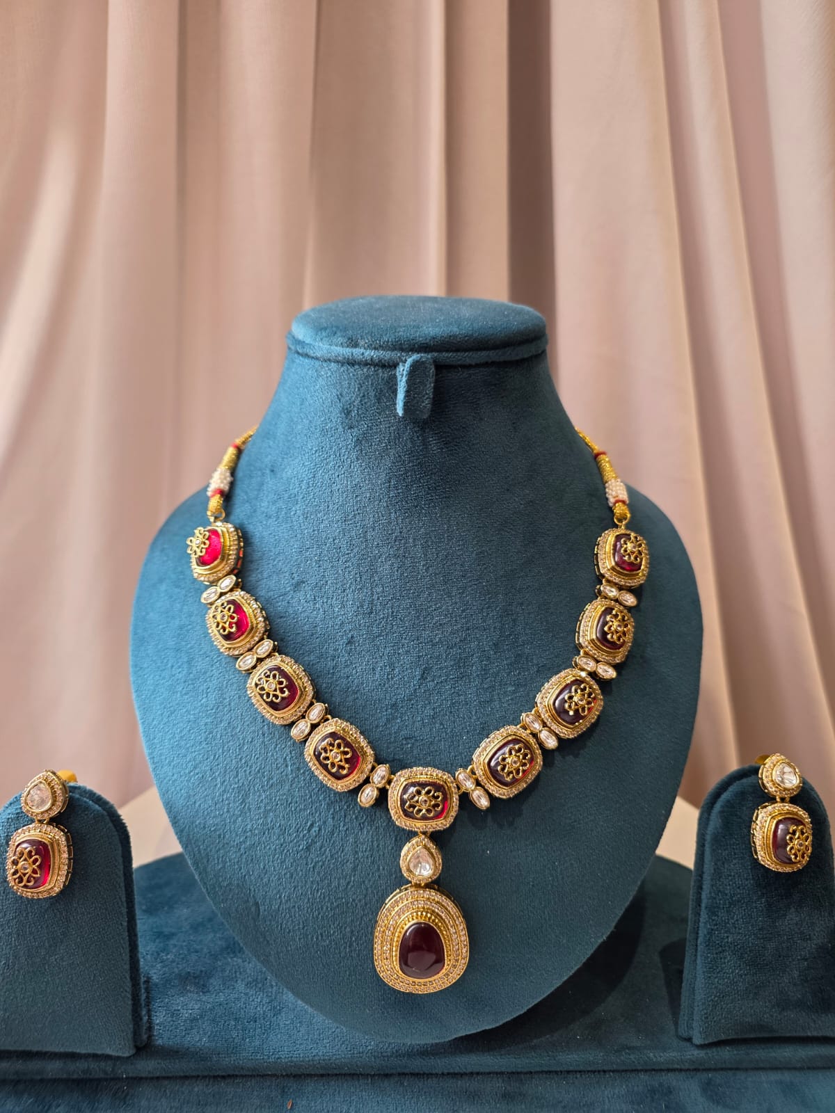 Ravelle Indus Royale Necklace