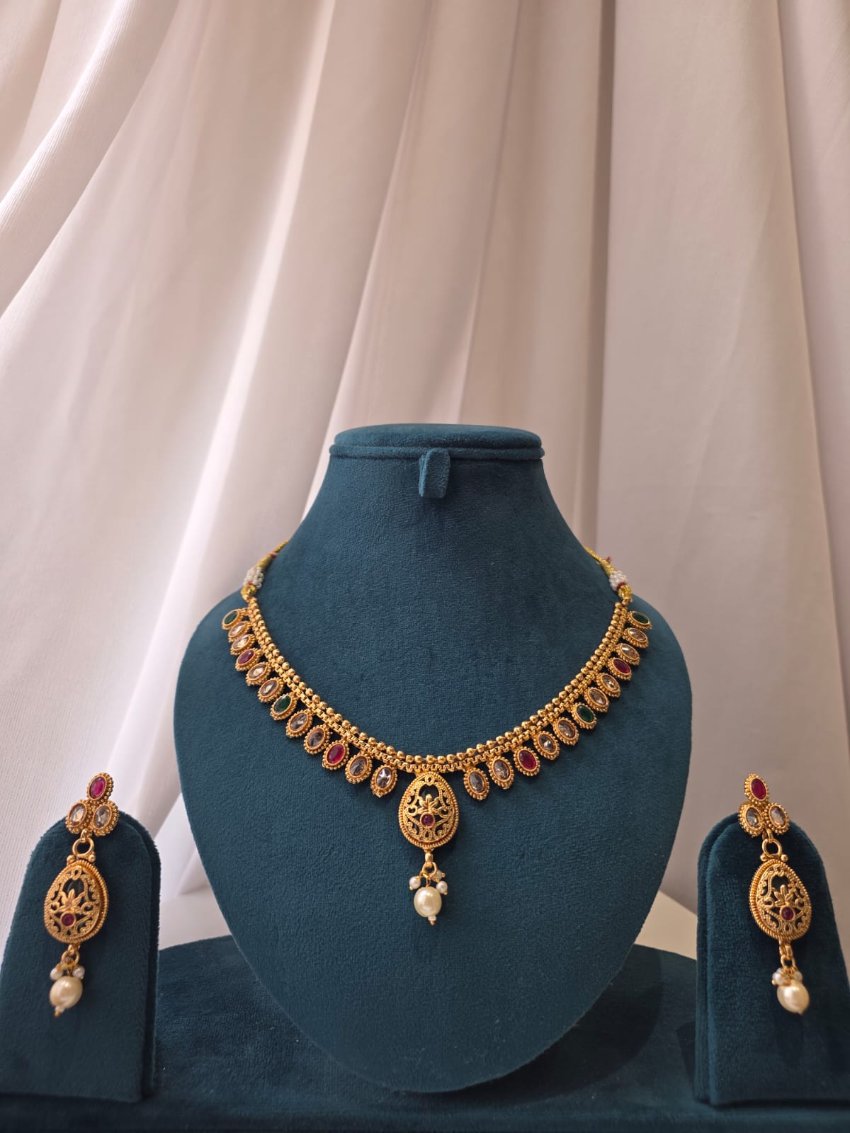 Royal Filigree Gold Necklace Set