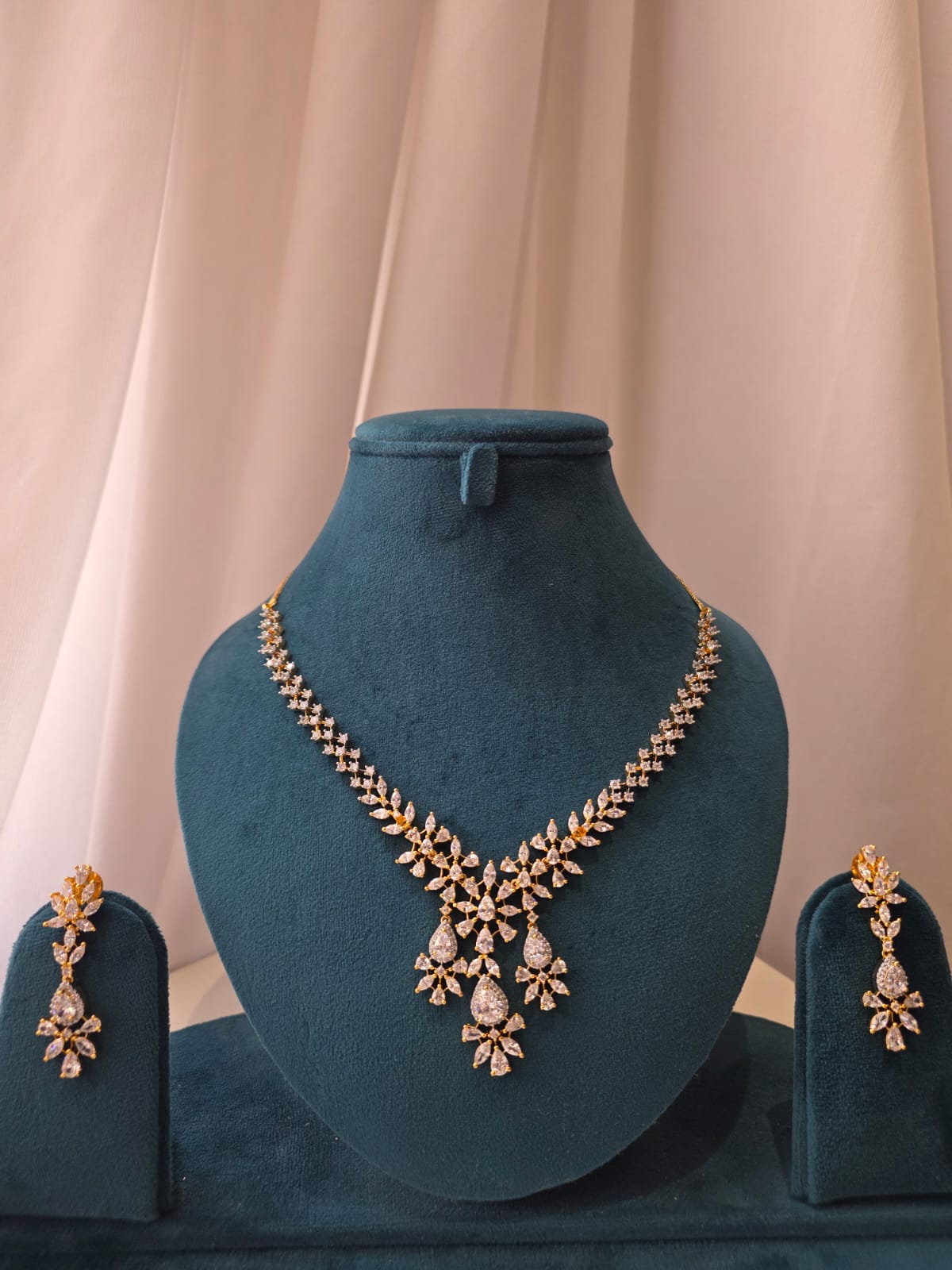 Celeste Dropcross Diamond Necklace Set