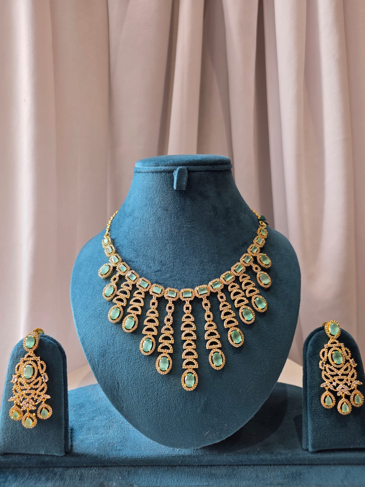 Mint Cascade Necklace Set