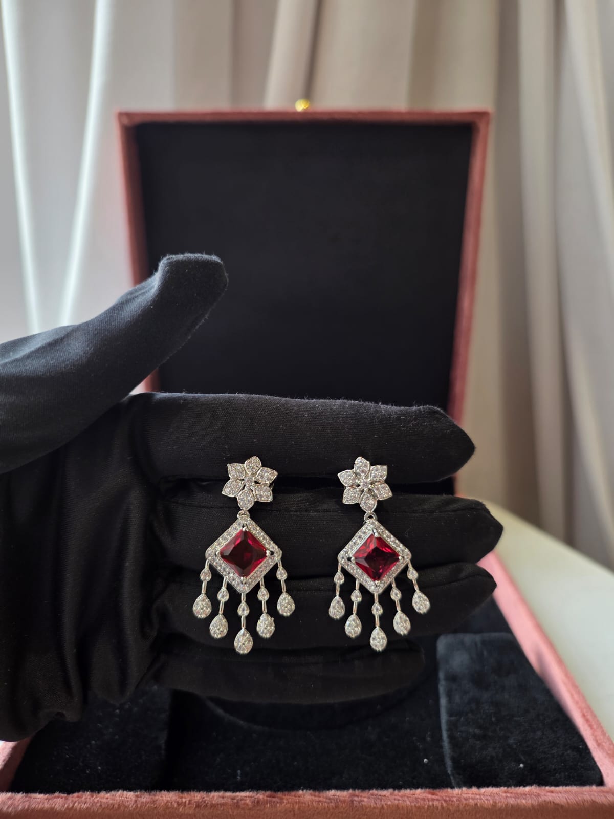 Rooh Crystal Necklace Set