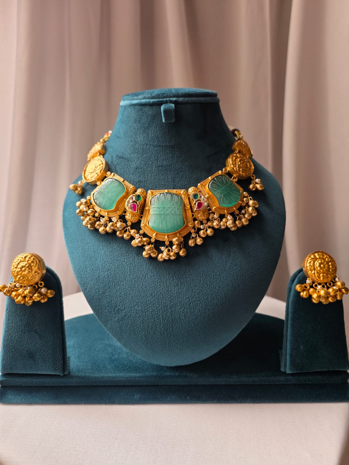 Carved Firoza Statement Necklace Set