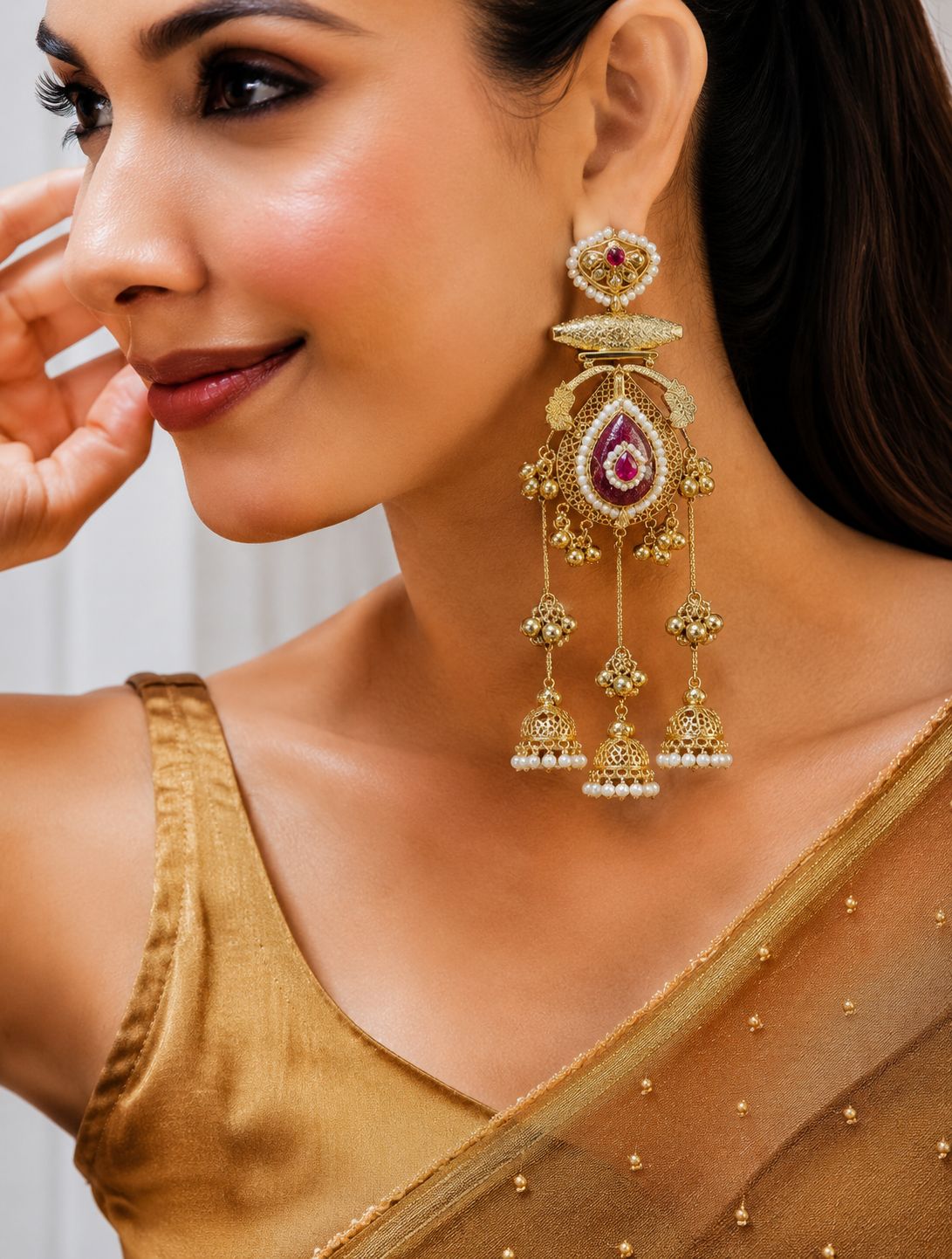 Ruhina Royale Jhumkas