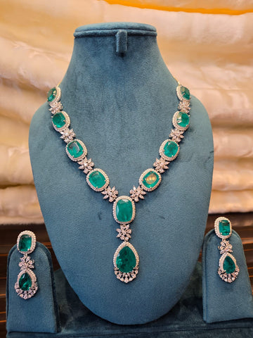 Emerald Bloom Statement Necklace Set