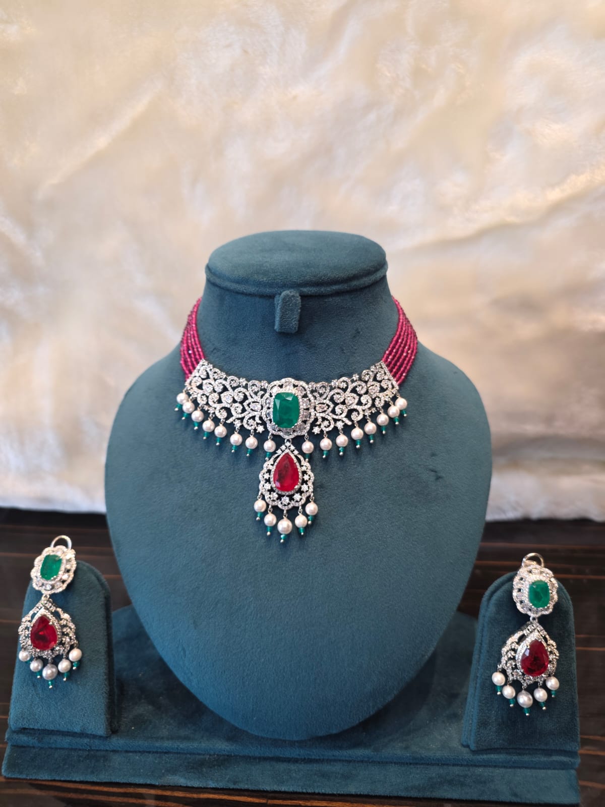 Crystal Ruby Emerald Pearl Beaded Choker Set