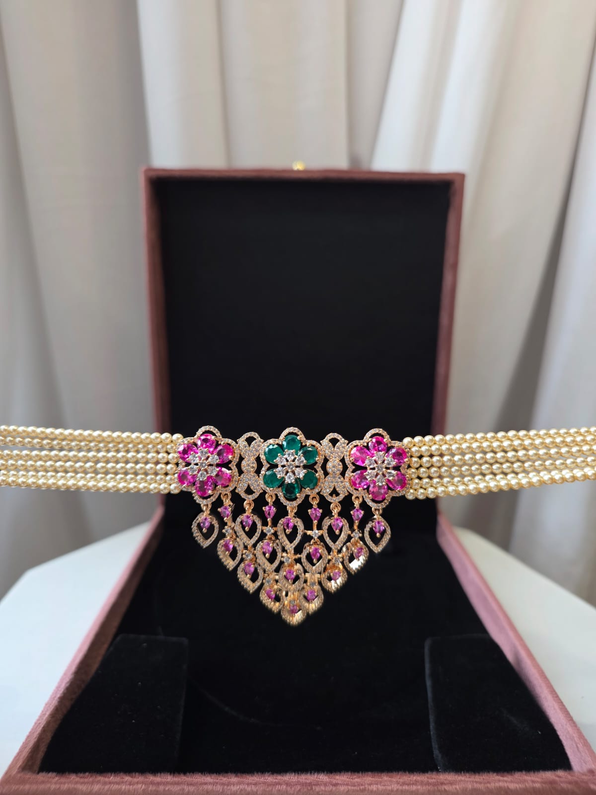 Emerald Bloom Pearl Choker Set