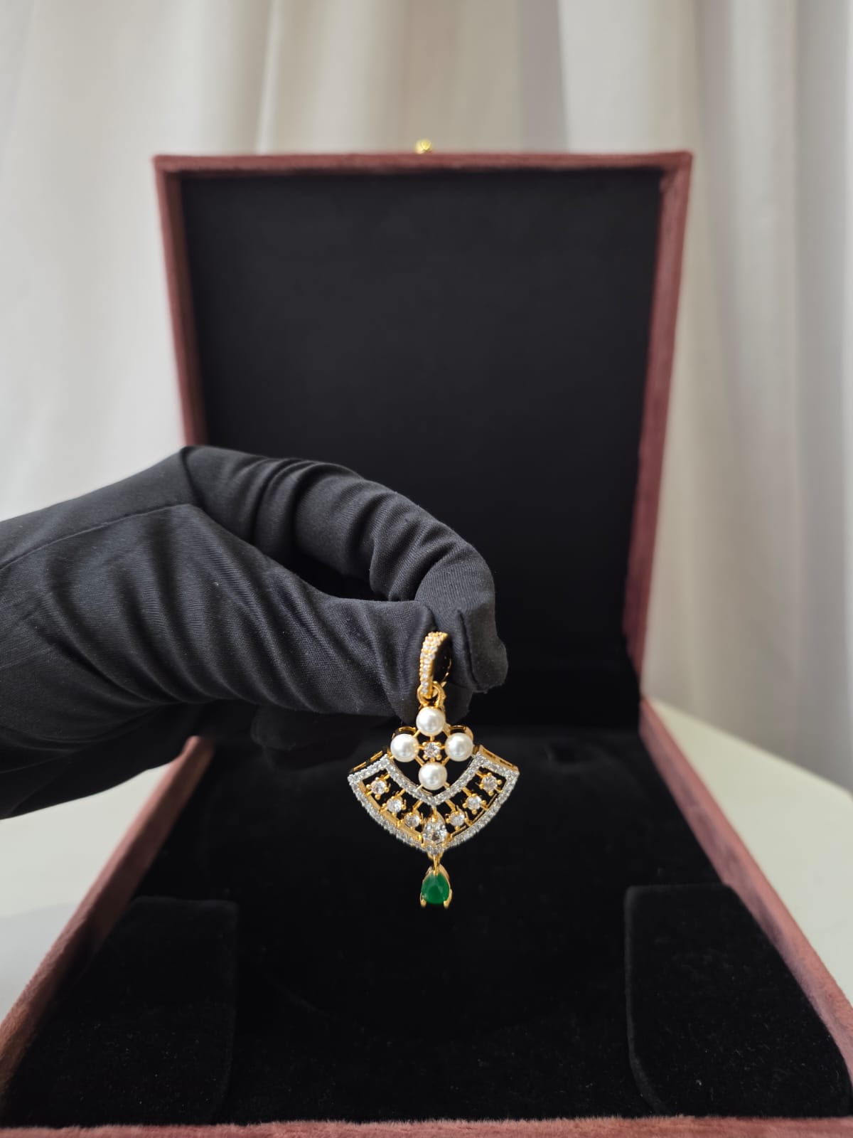 Emerald Pearl Charm Pendant Set