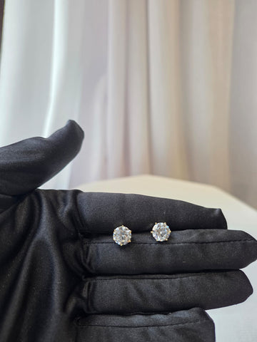 Classic Solitaire Studs
