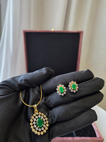Emerald Bloom Pendant Set