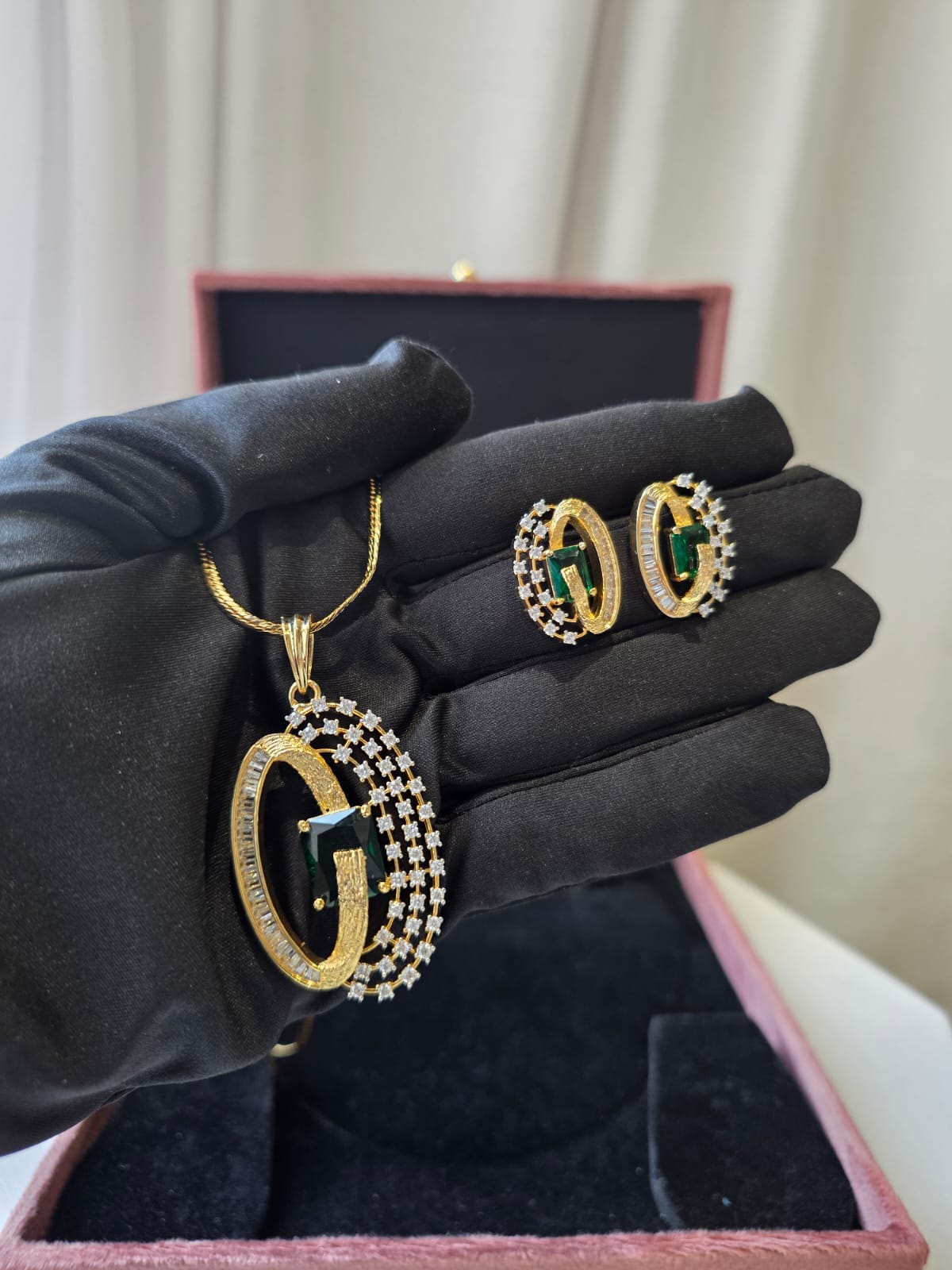 Emerald Orbit Pendant Set