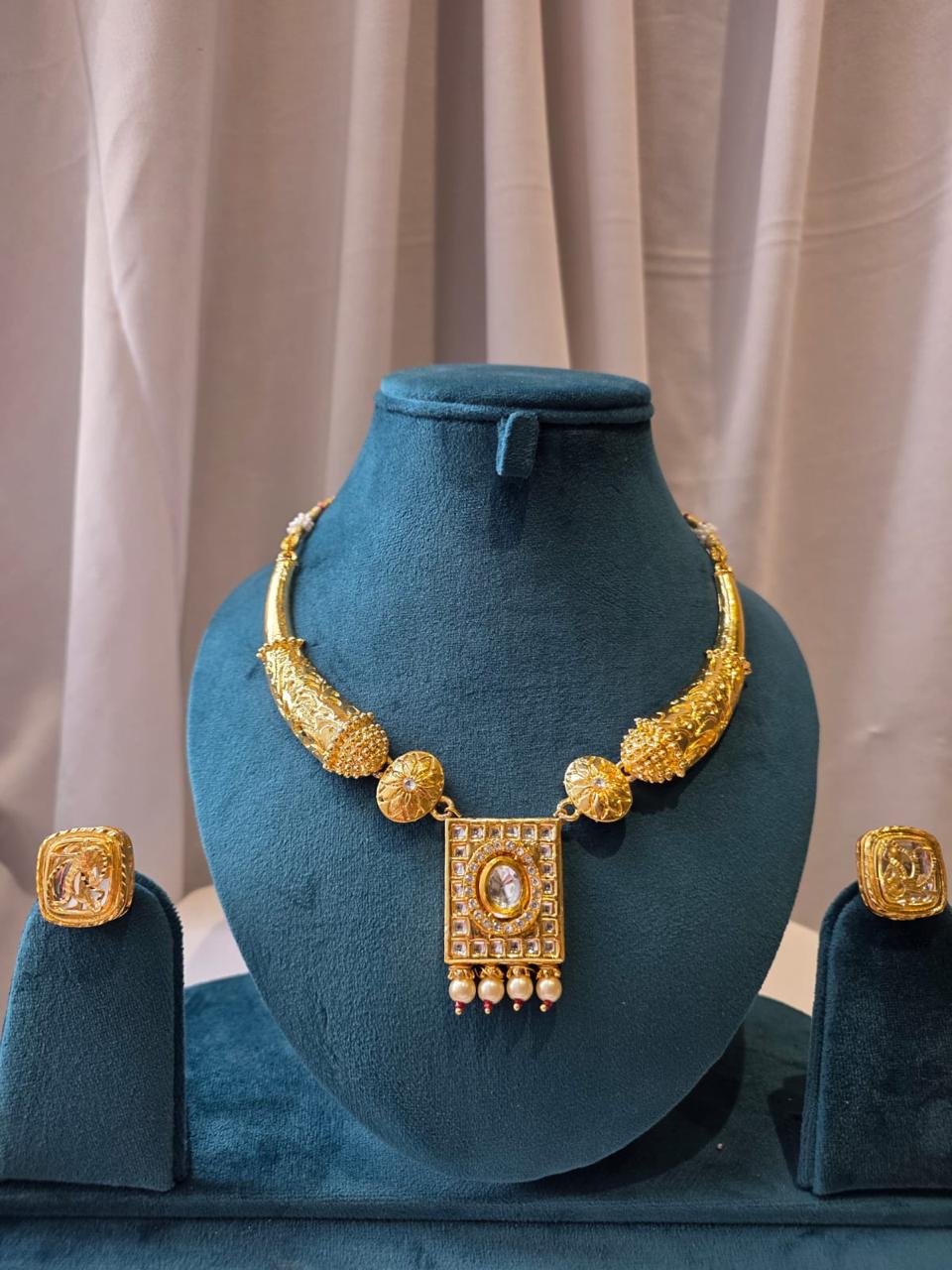 Classic Square Pendant Necklace Set