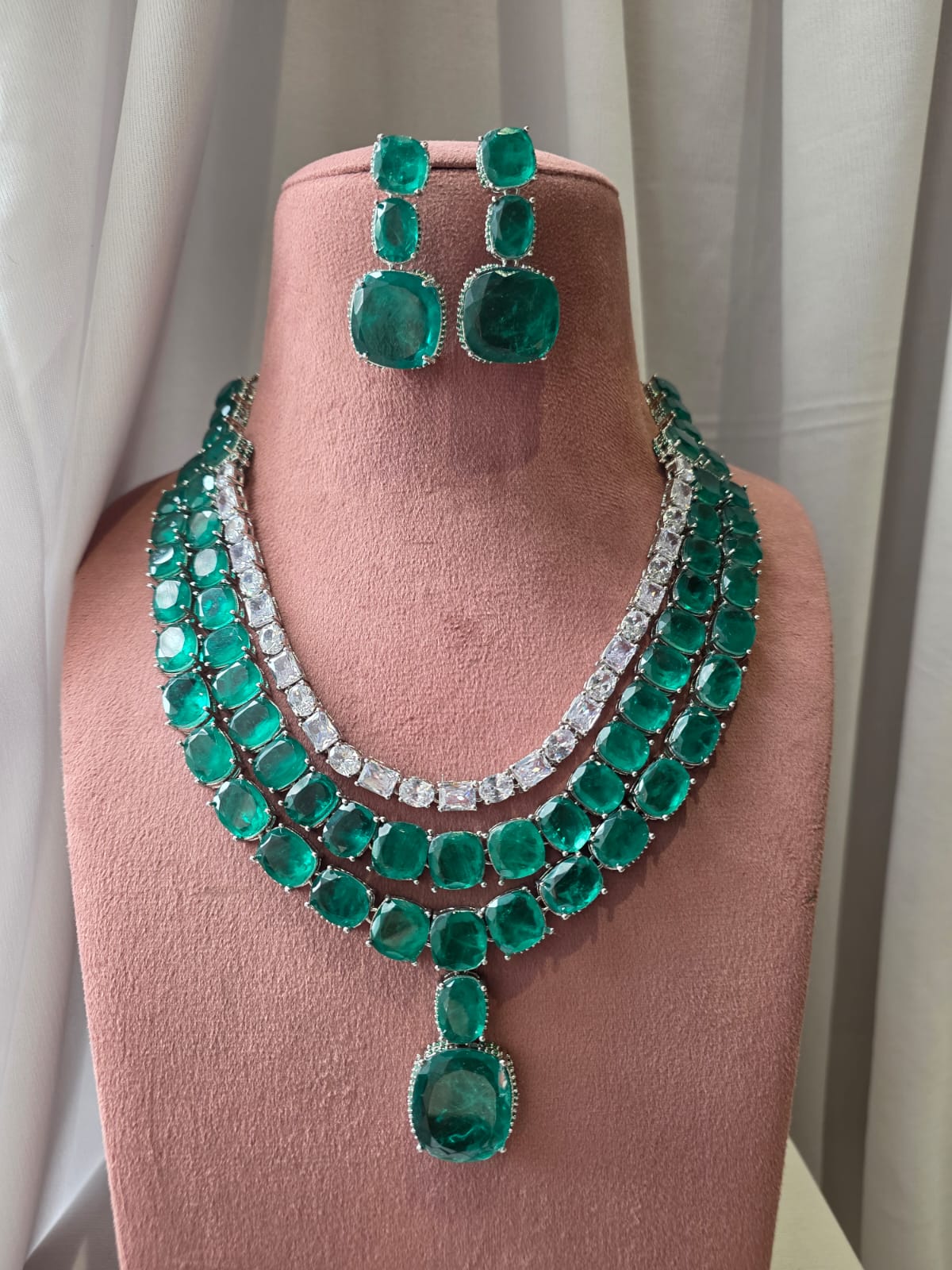 Imperial Boulder Emerald Diamond Necklace