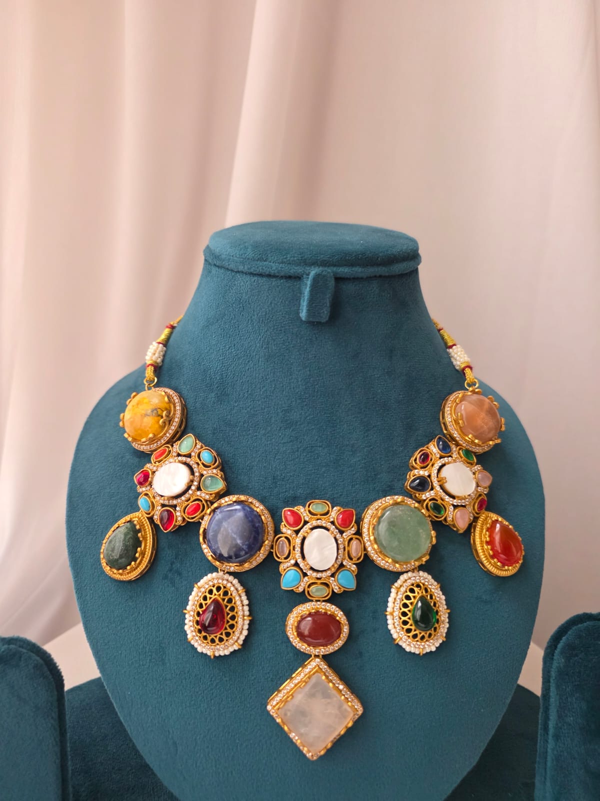 Heritage Statement Drop Necklace Set