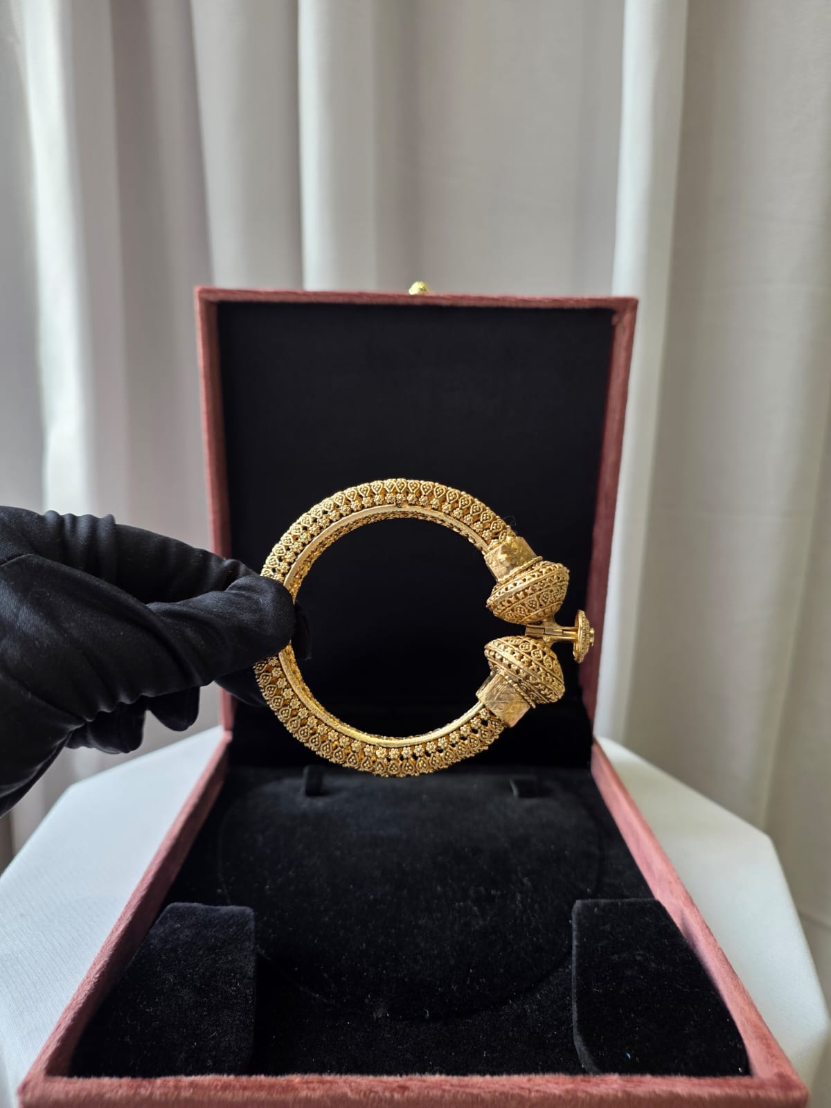 Noor Heritage Openable Kada Set