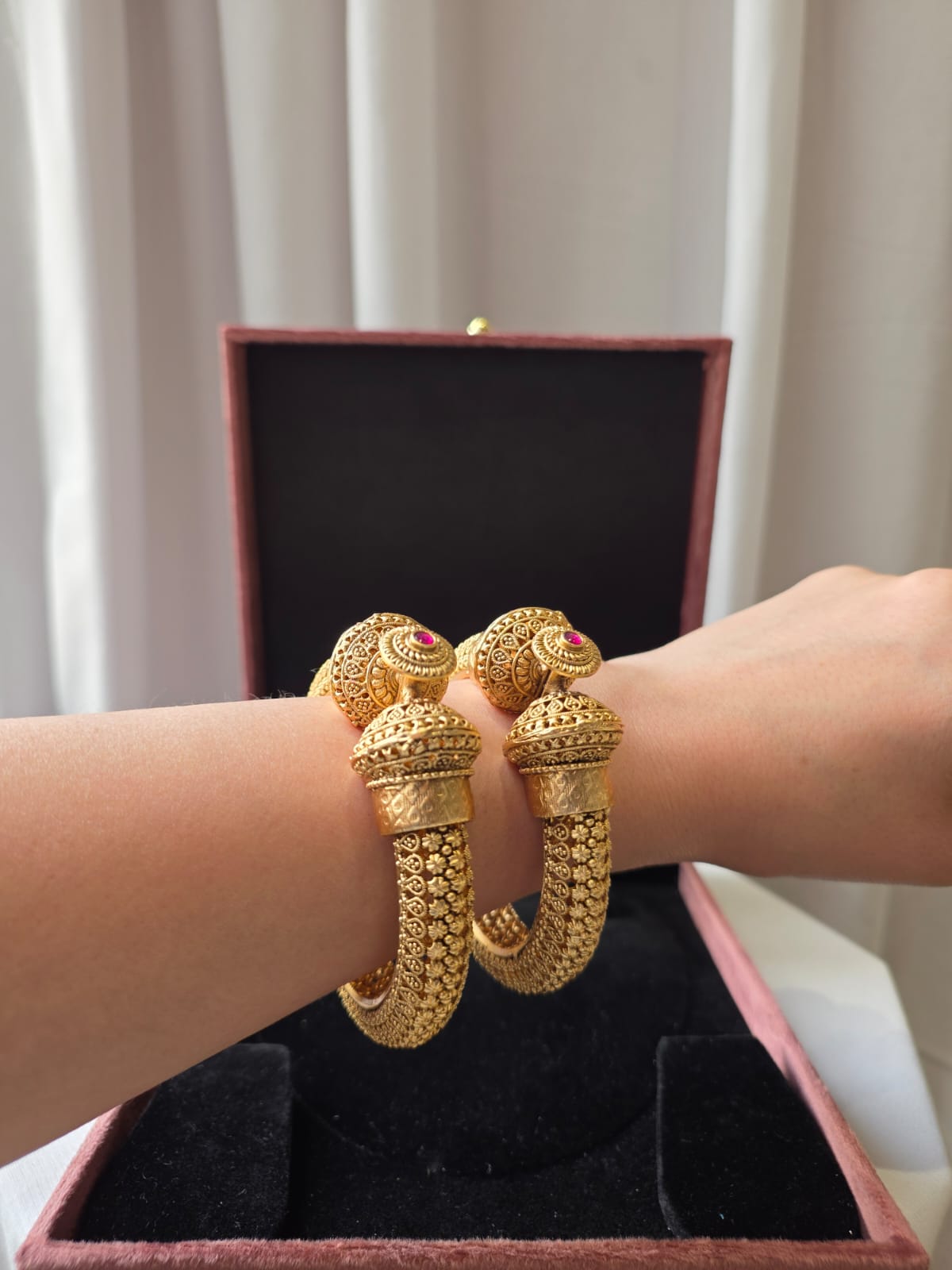 Noor Heritage Openable Kada Set