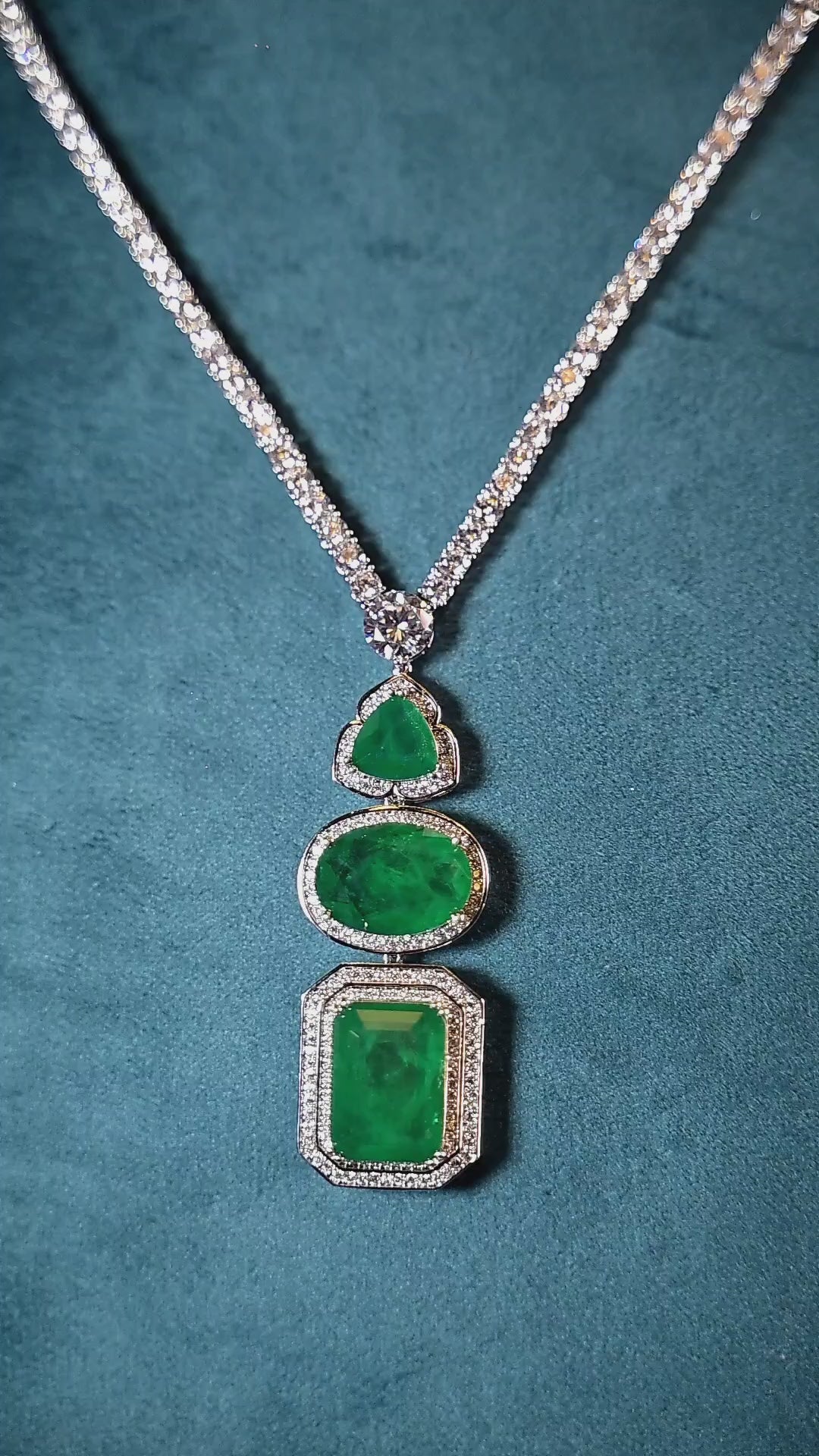 Aurora Prism Emerald Set