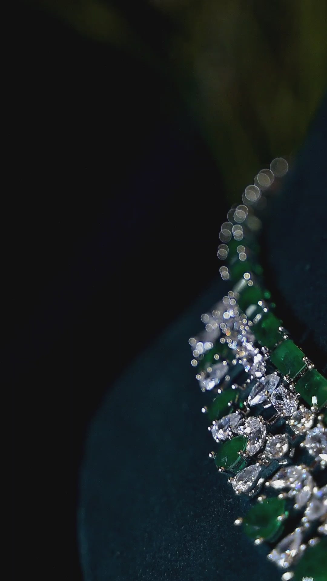 Cascade Emerald Row Necklace Set