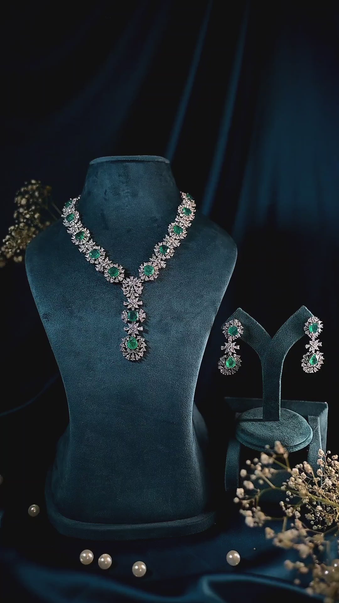 Emerald Floral Long Necklace Set