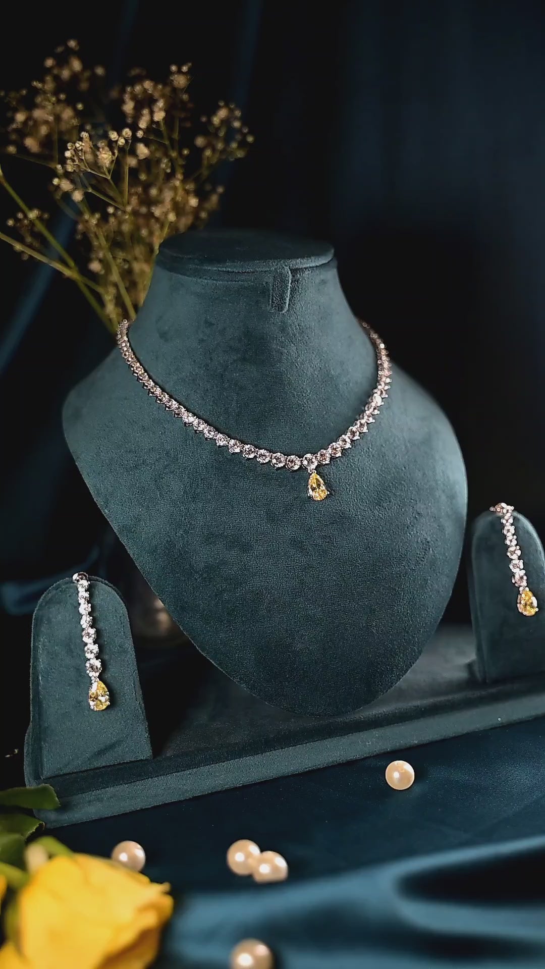 Aurelia Citrine Drop Solitaire Necklace Set