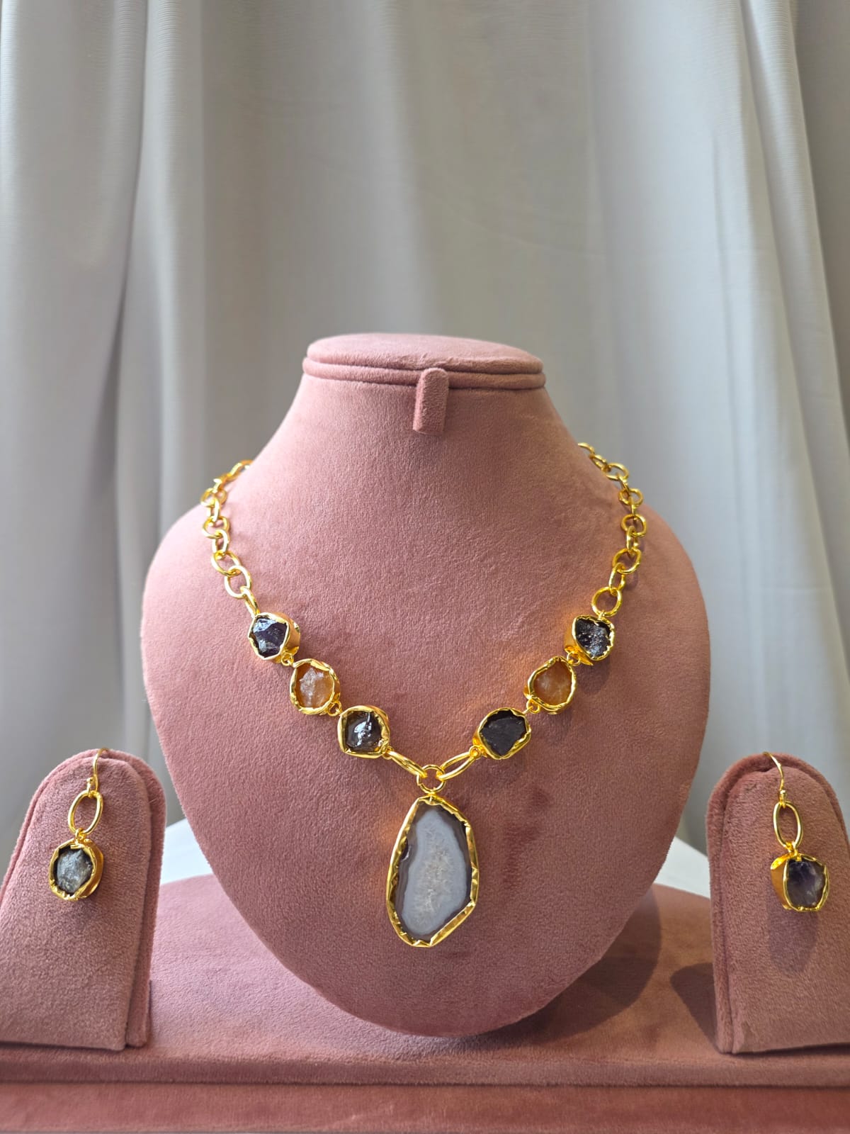 Lavender Core Statement Necklace Set