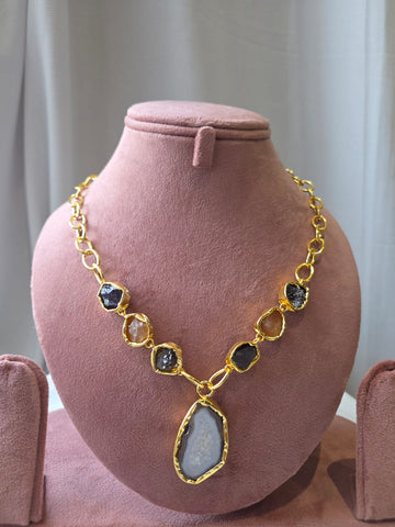 Lavender Core Statement Necklace Set