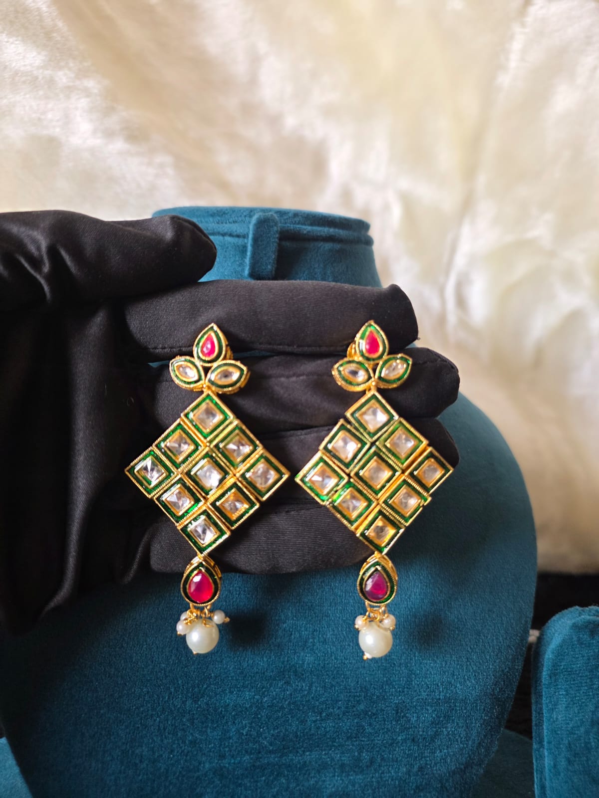 Gulnaar ruby Kundan Necklace Set