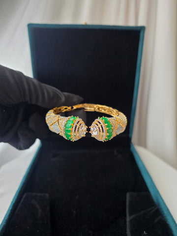 Emerald Crown Openable Statement Kada