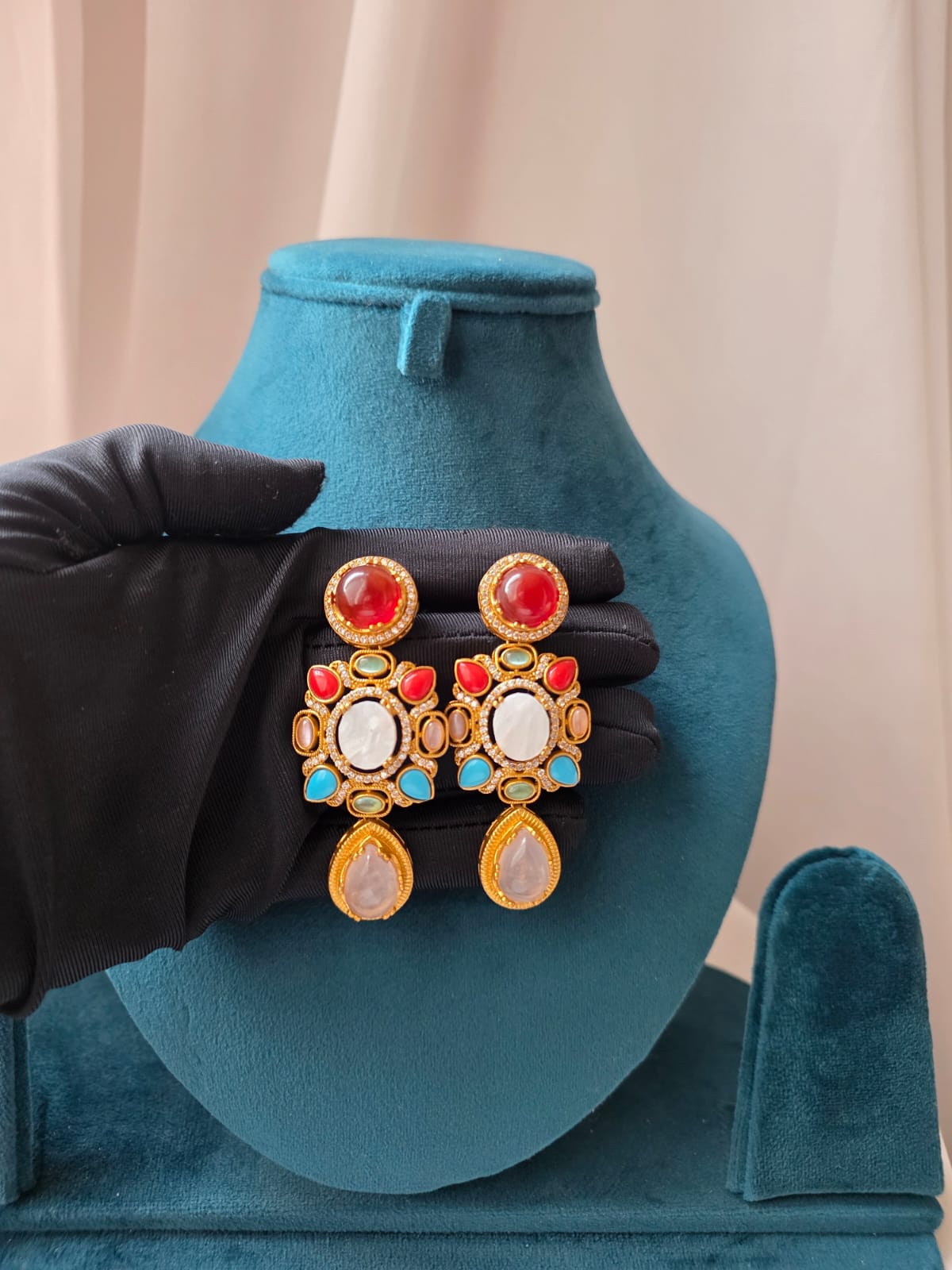 Heritage Statement Drop Necklace Set