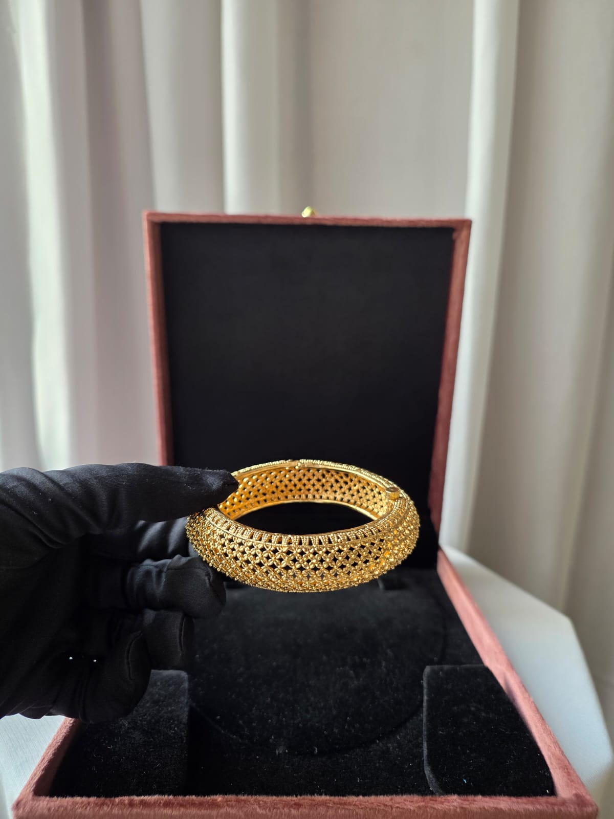 Meher Luxe Openable Kada Set