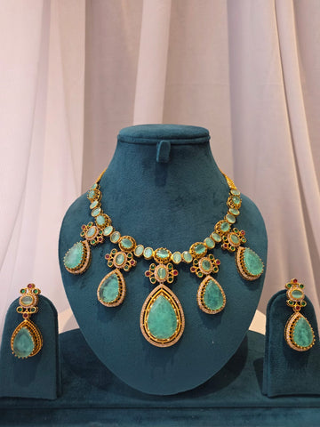 Mint Drop Heritage Necklace Set