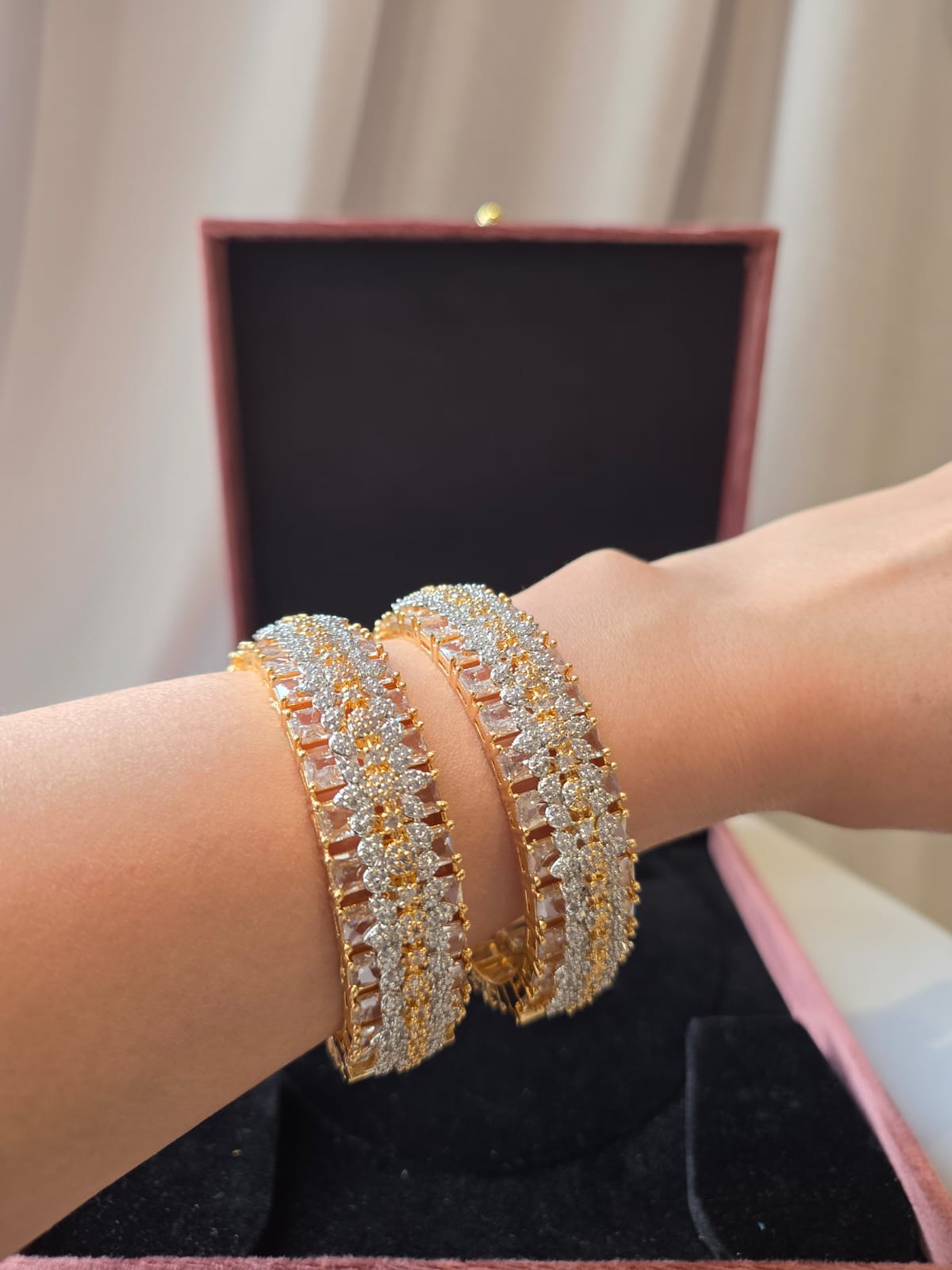 Dual openable  gold Diamond Kada Set